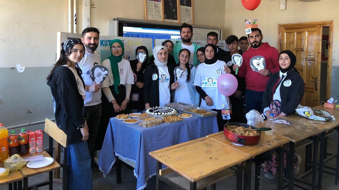 ERBAP kapsamında okulumuzda Dünya Mol Günü kutlamaları..